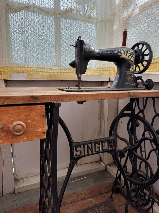 Masina de cusut Singer