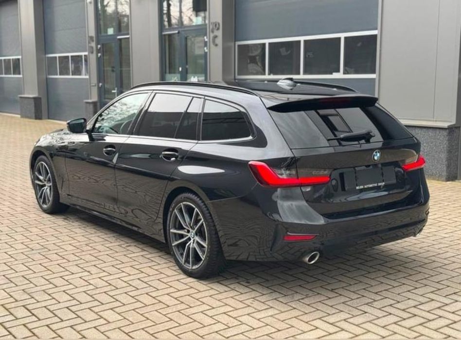 BMW 3 Series 2019 — imagine 3