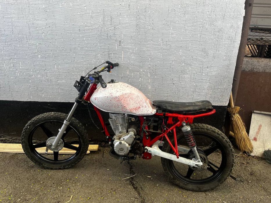 Продается мотоцикл 200 кубов