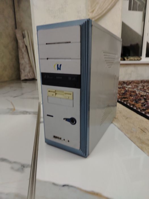 Продаётся кейс+БП.