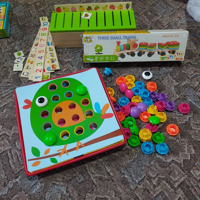 Детские развивающие игрушки