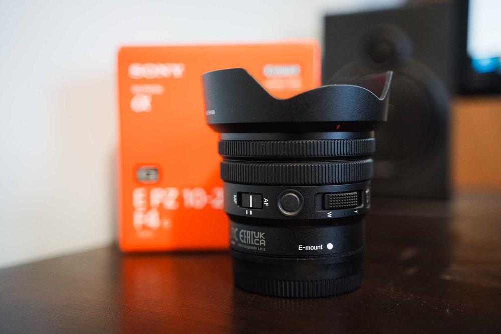 Обектив Sony E PZ 10-20mm f/4 G