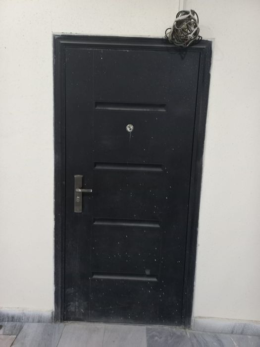 Эшиклар сотила яхши холатда