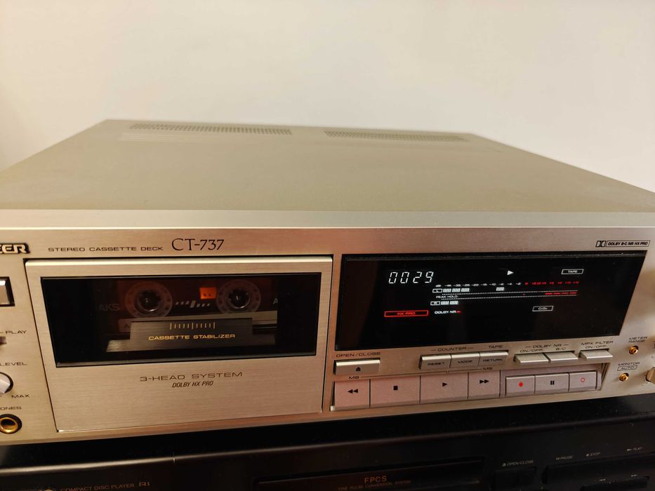 Касетен дек Pioneer CT - 737