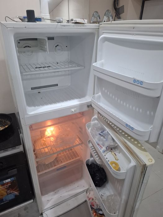 Холодильник LG б/у вас рабочем состоянии