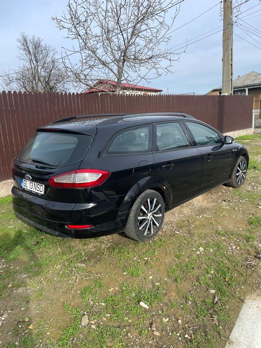 Vând Ford mondeo mk4