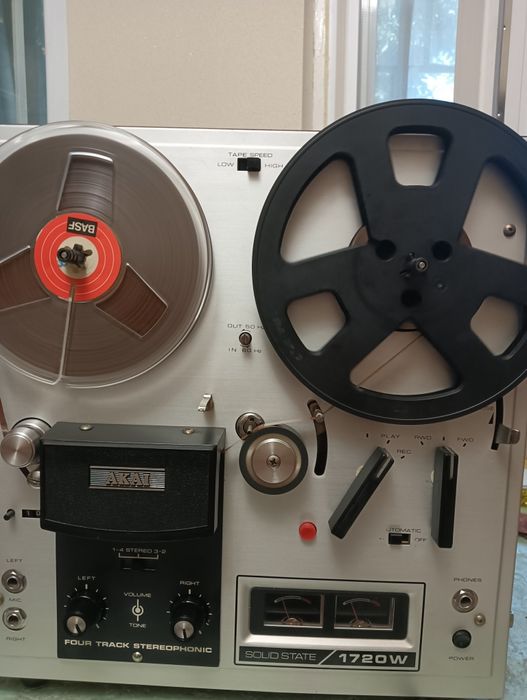 Magnetofon Akai 1720w