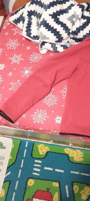 Nike tech fleece roșu