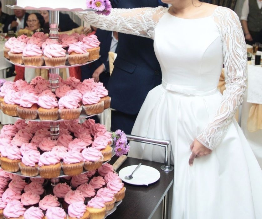 Продам свадебное платье