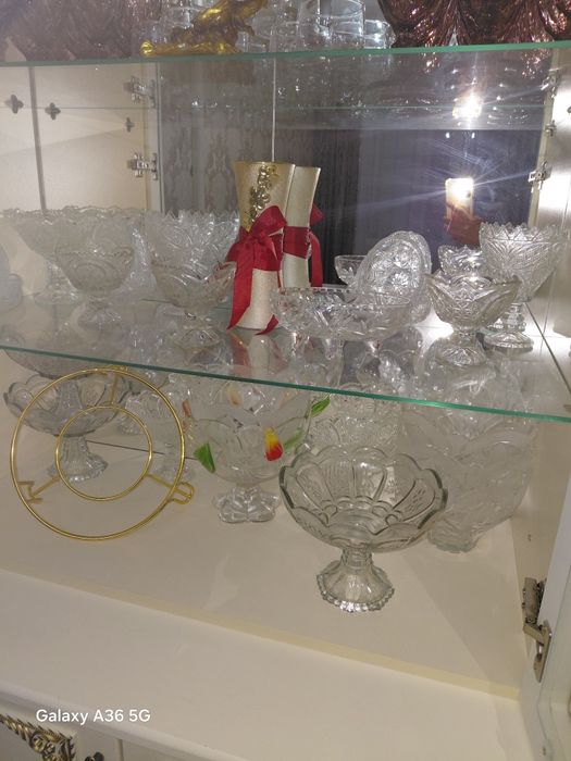 Посуда для сервиза