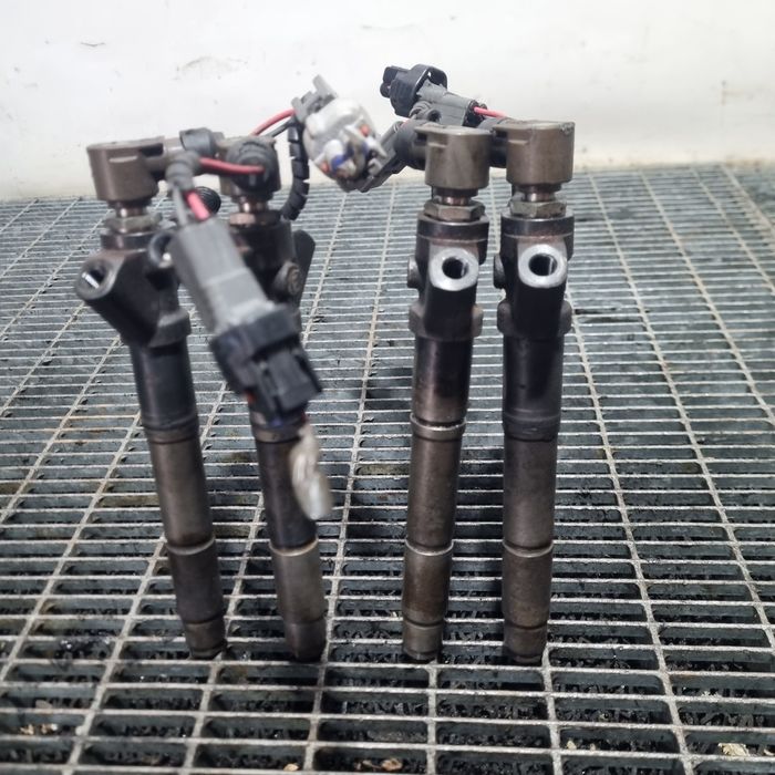 Injector Toyota RAV 4 III 2.2 D - 4D 177cp 2005 - 2009 177CP 2AD - FHV (1613) Diesel Injectie Denso 2367026020 Garantie
