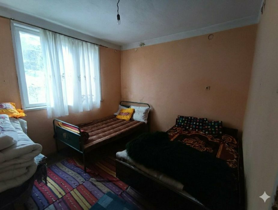 Къща в тихо и спокойно населено място