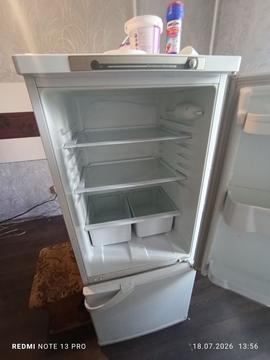Продаю холодильник Индесит!