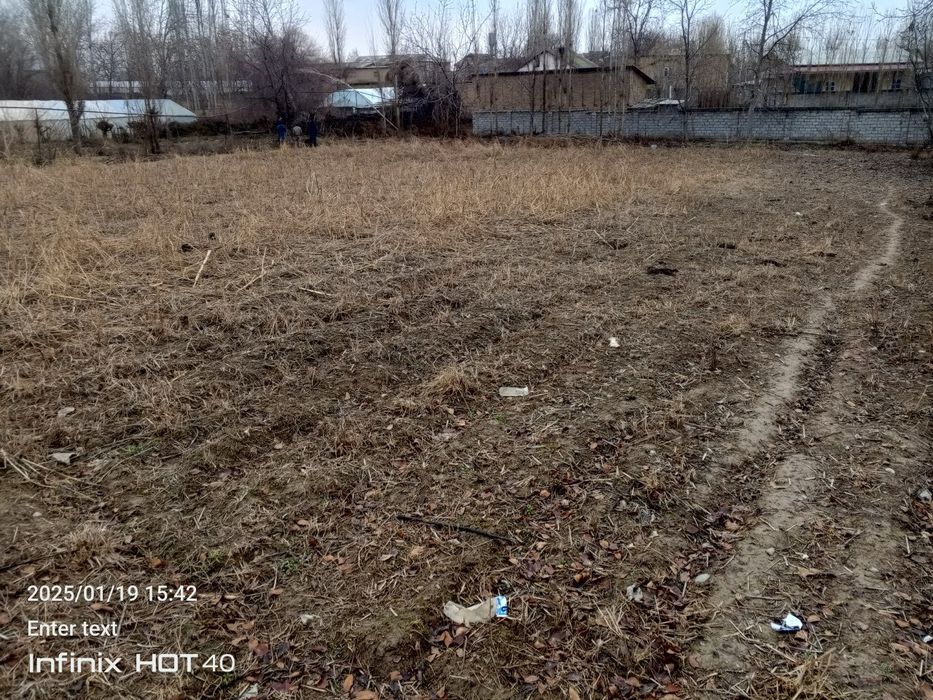 15 sotixli yer sotiladi