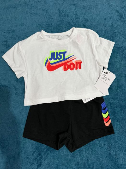 Детски екипи Nike - нови! Размер 24 м