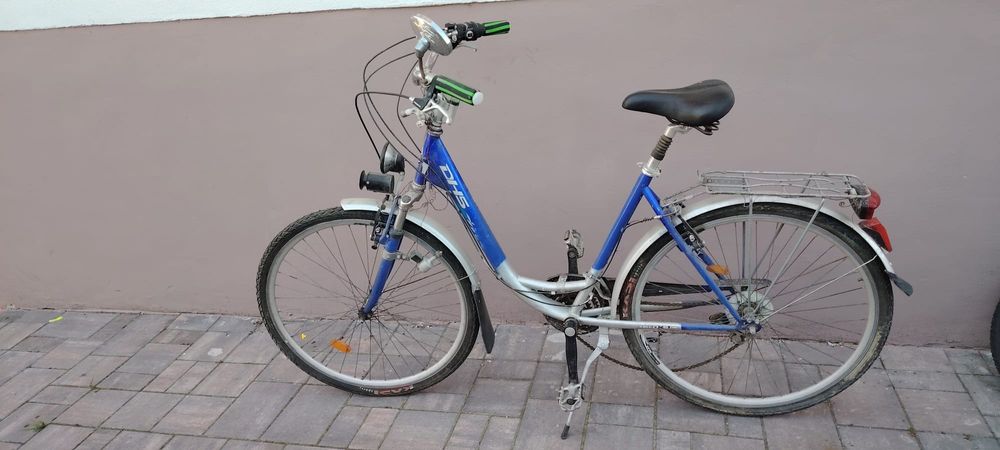 Bicicleta.  dama