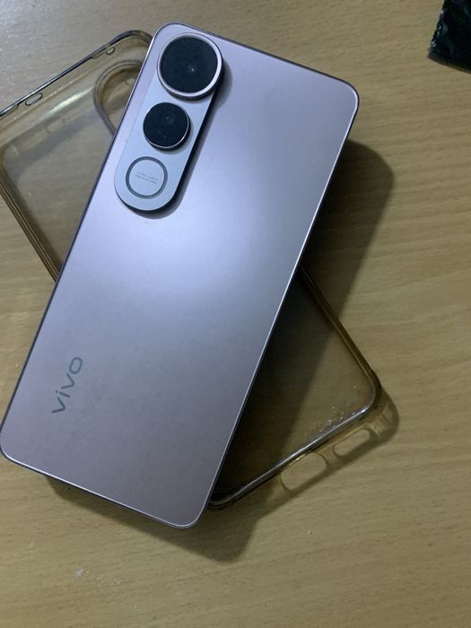 Vivo V50 lite с гарантией
