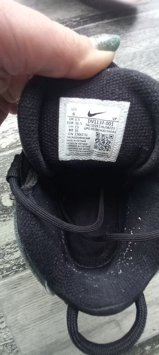 Маратонки nike..