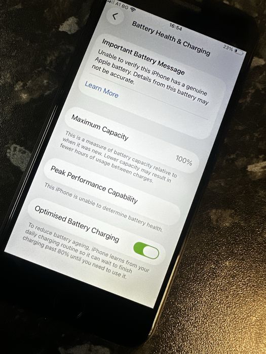 iphone SE 2020 128gb  2-gen като нов