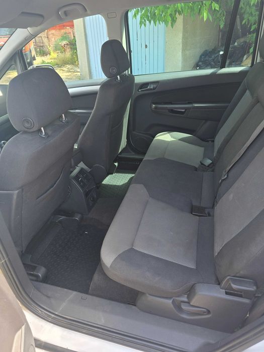 Opel Zafira 2014