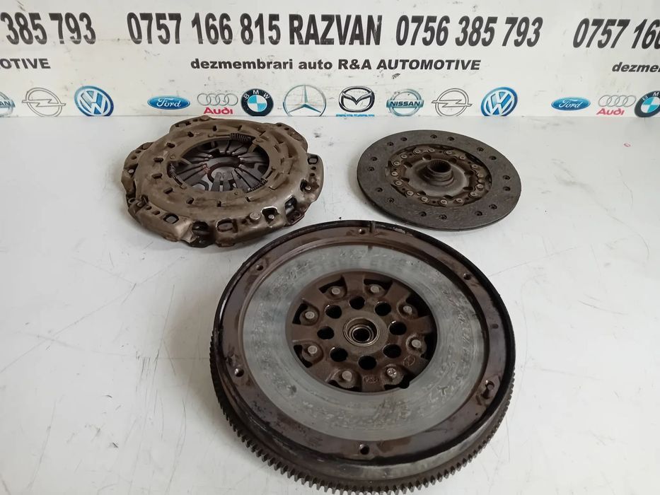Kit Ambreiaj Volanta Masa Dubla Mercedes C Class W204 2.2 Cdi Euro 4 Motor 646811 Cutie Manuala 6+1