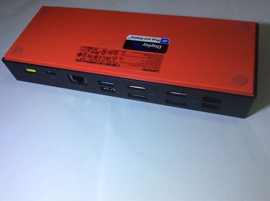Dock Lenovo model DUD9011D1 4K