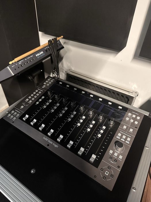 Микшерный пульт Solid State Logic SSL-UF8