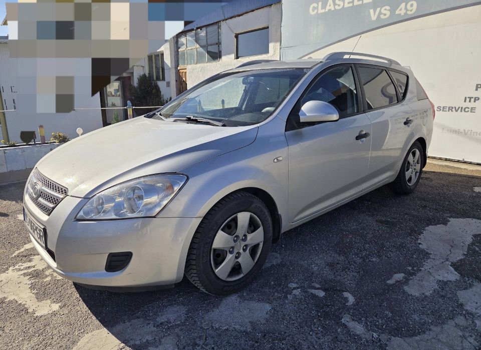 KIA Ceed 1.4 benzina anul 2008 Break