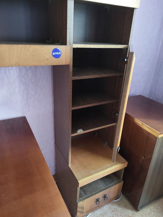 Стенка для спальни