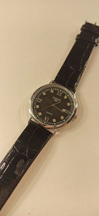 Часы наручные. Продам.