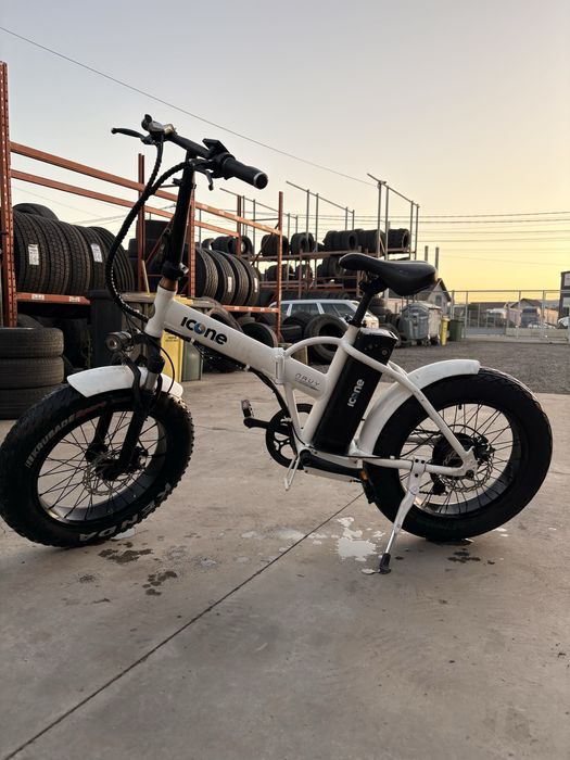 Bicicletă electrică pliabilă Icon.e