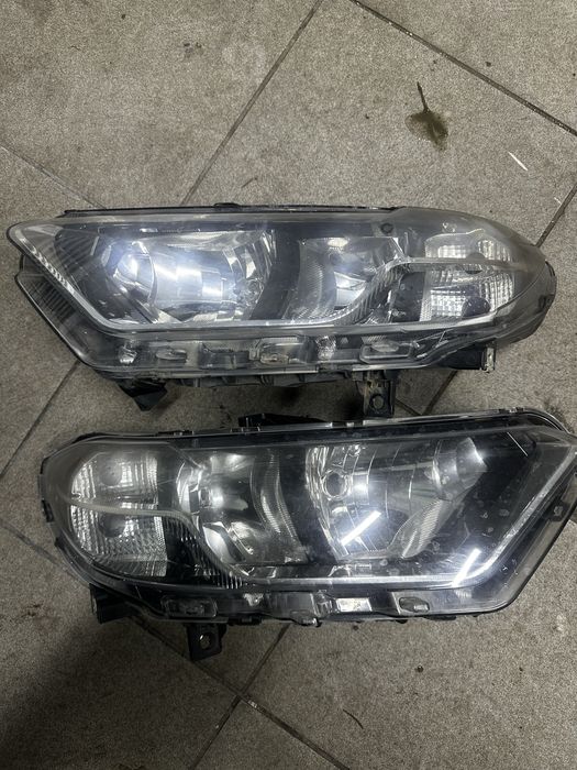 Фары от Niva Travel