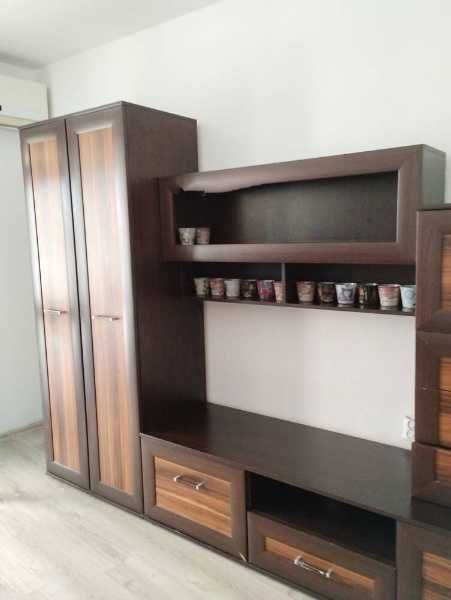 Дава се под наем Двустаен апартамент в Бургас, Център - 65 кв.м за 484.5 € - Снимка #2