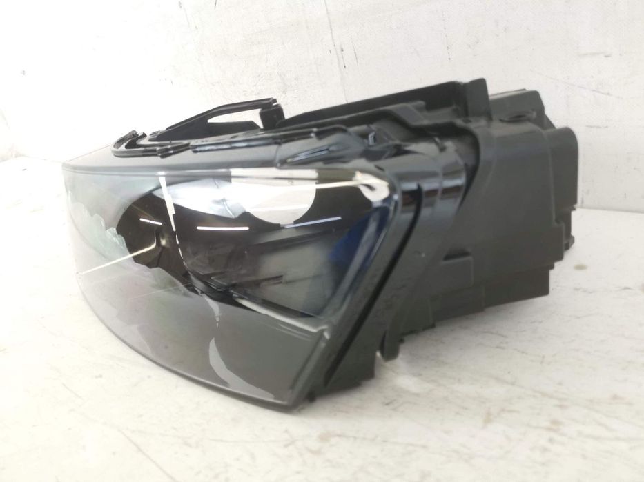 Kit Carcasa Far Stanga Xenon + Sticla Far Stanga Audi Q3 8U [facelift]