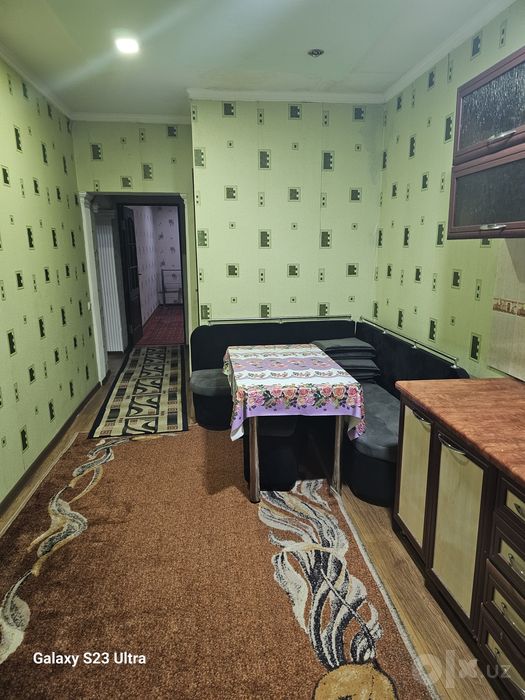 Аренда метро тинчлик 2.хонали оилага берилади расмдаги уй хамма шароит