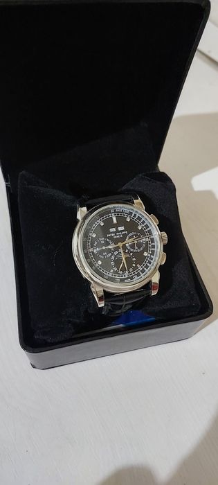 Люксовые часы "Patek Philippe"
