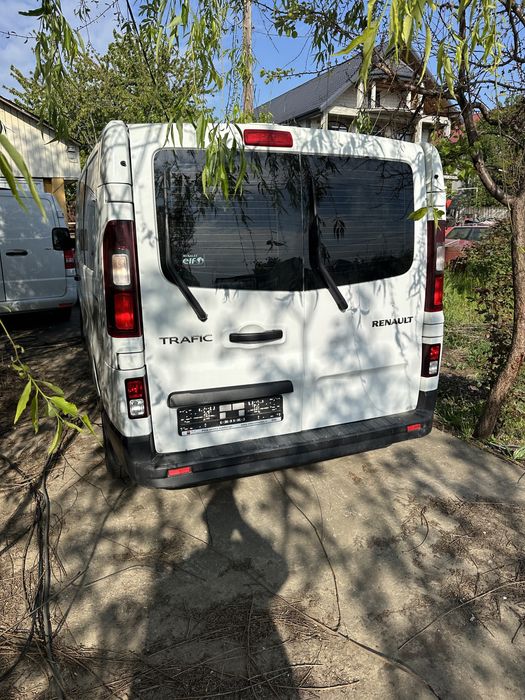 Renault Trafic  8+1