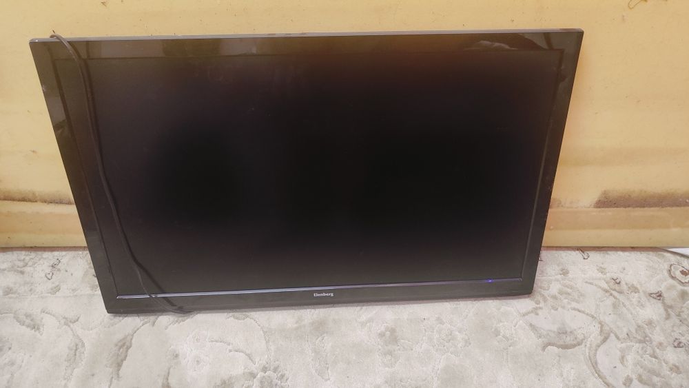 Телевизор elenberg.