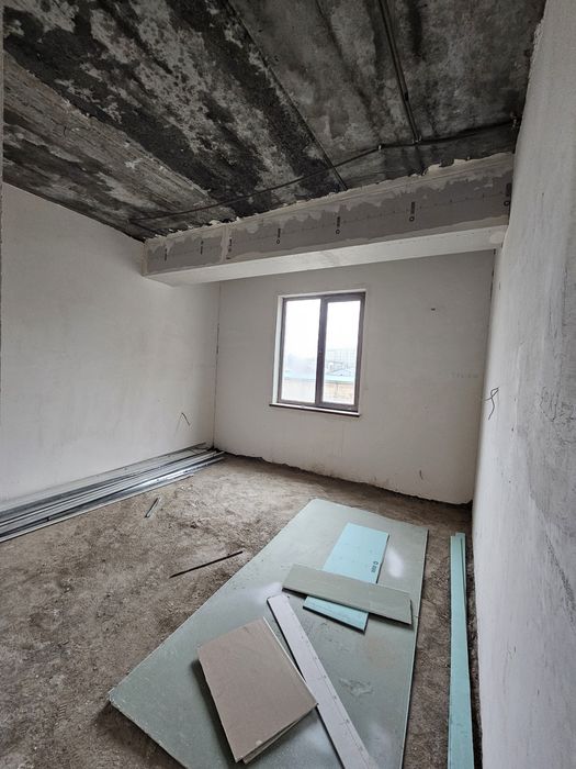 Продаётся 4х комнатная квартира