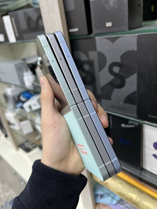 Samsung Z flip6 5G