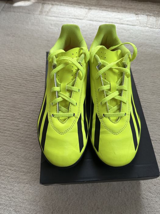 Детски футболни обувки стоножки adidas номер 37 1/3