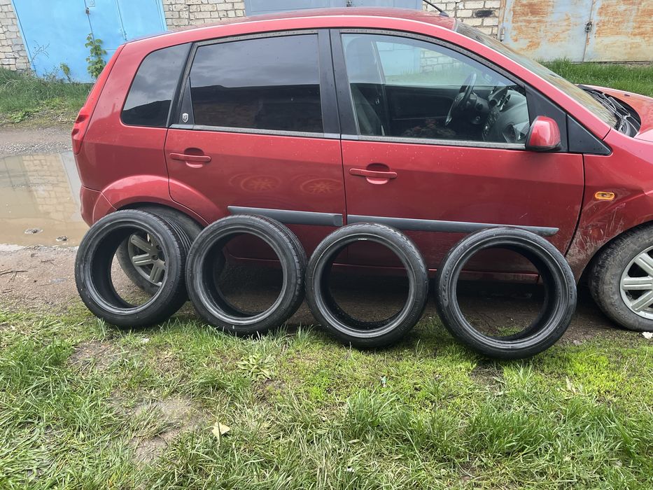 Продам резину 16