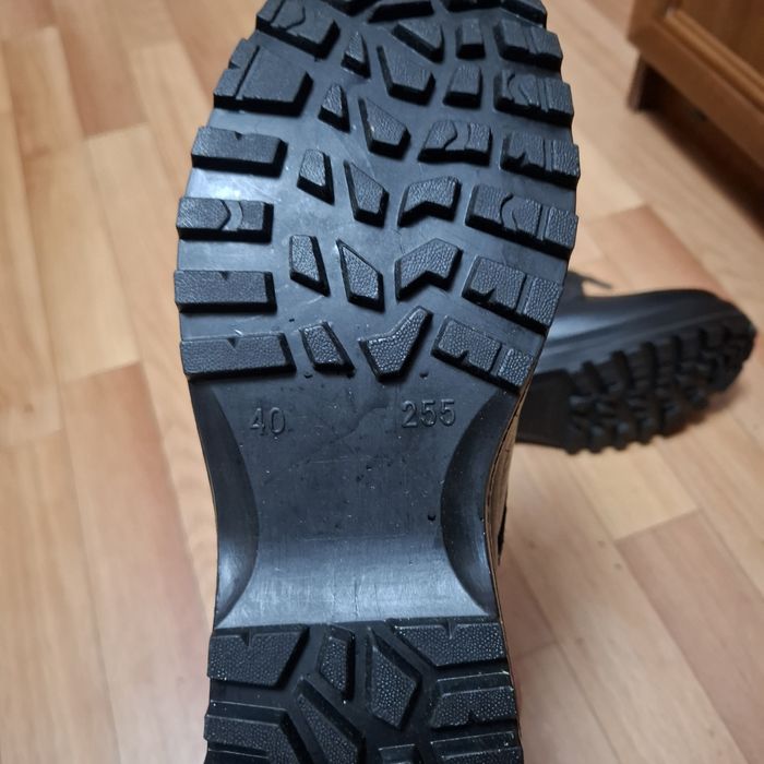 Берцы армейские продам