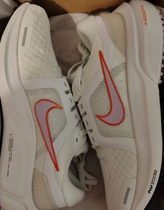 Nike air zoom vomero 16 оригинални размер 42