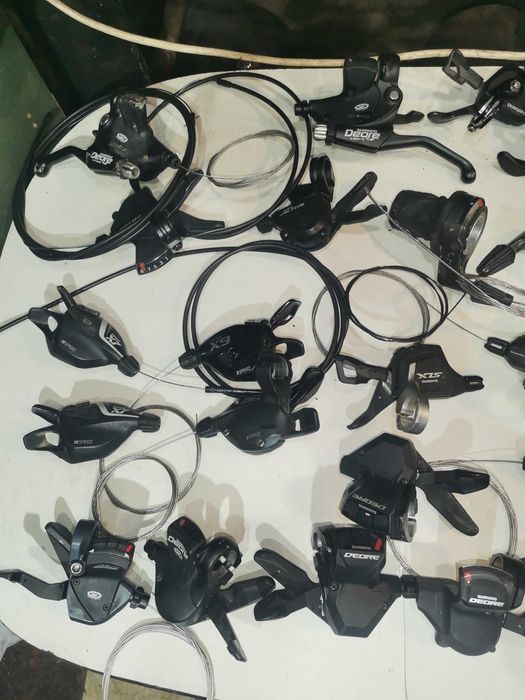 Команди  различни