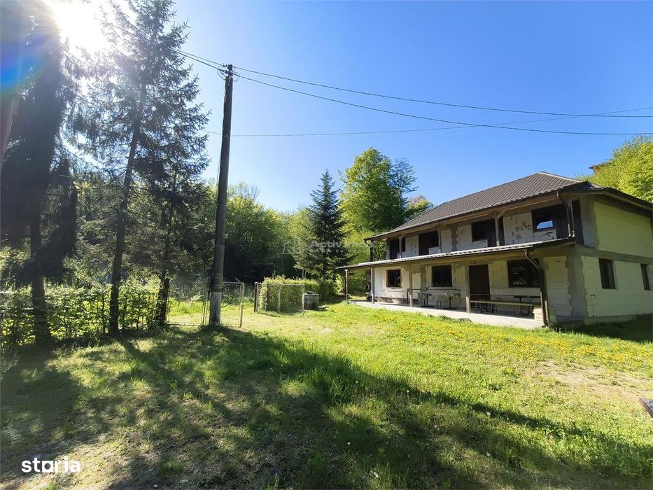 Casa de vacanta de vanzare Valea Avrigului