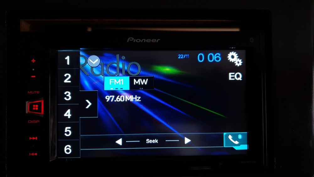 Мултимедия Pioneer MVH-270BT