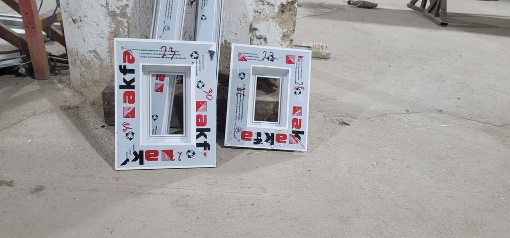 Akfa eshik va romlar.