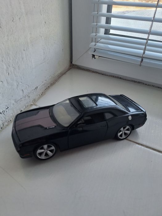 Макет на кола dogge challenger