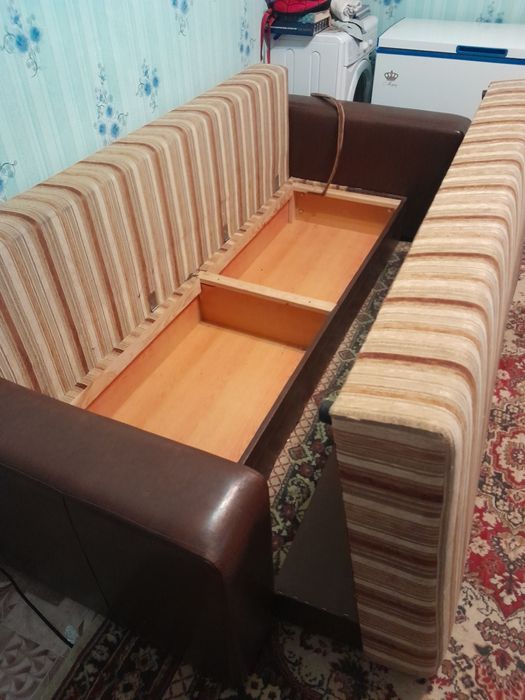 Продам диван в хорошем состоянии